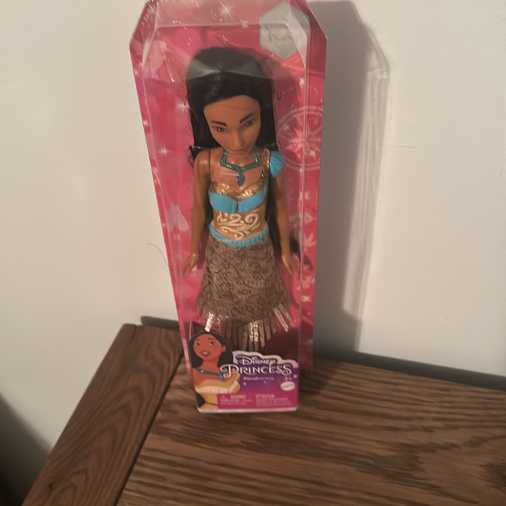 Disney Princess Pocahontas. New - Picture 2 of 5